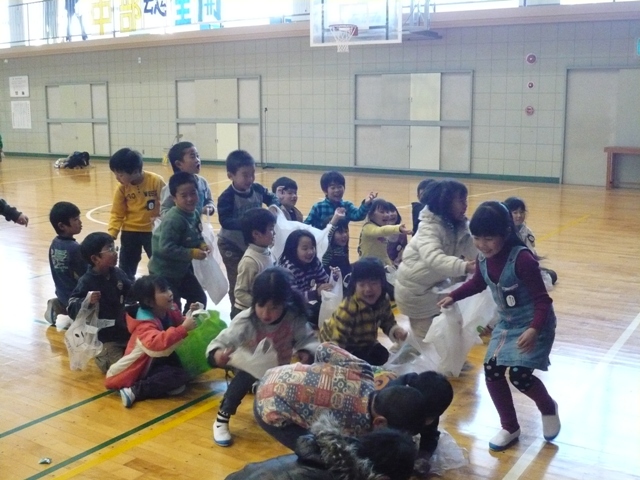 http://www.tahara.ed.jp/chubu-e/blog/%E3%81%9B%E3%81%A4%EF%BC%92.JPG