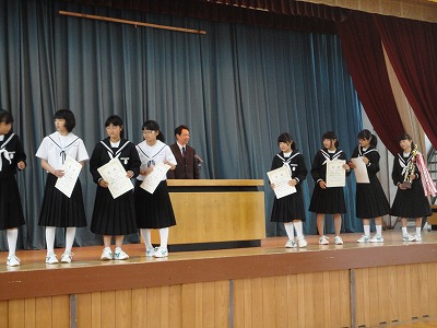 http://www.tahara.ed.jp/izumi-j/blog/DSC04265.jpg