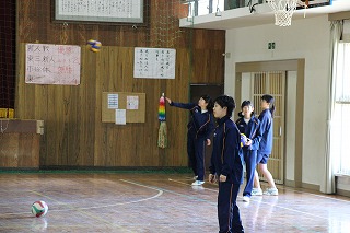 http://www.tahara.ed.jp/izumi-j/blog/IMG_8017.jpg