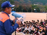 http://www.tahara.ed.jp/kinugasa-e/blog/%E3%82%B3%E3%83%94%E3%83%BC%20%EF%BD%9E%20P1590505.JPG